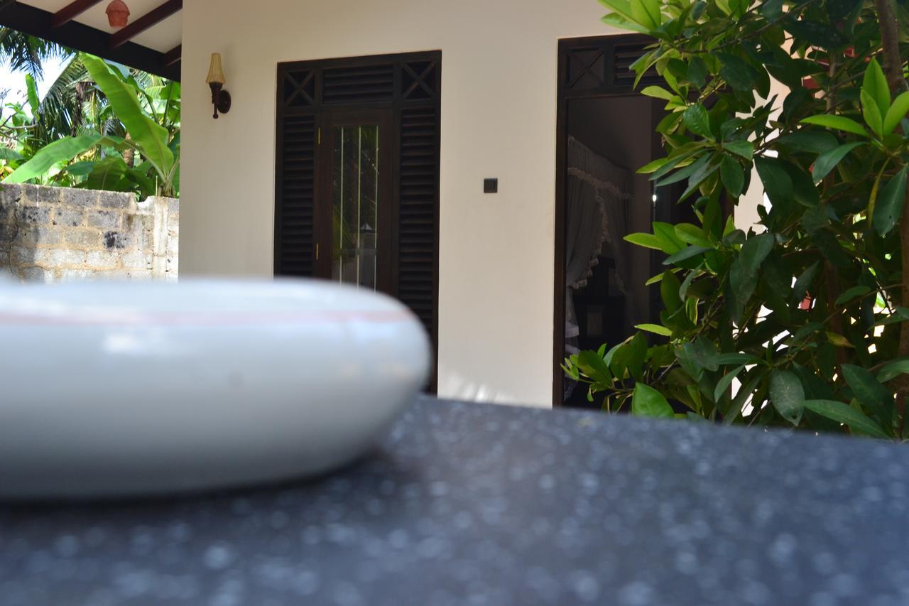 Midigama Holiday Inn Exterior foto