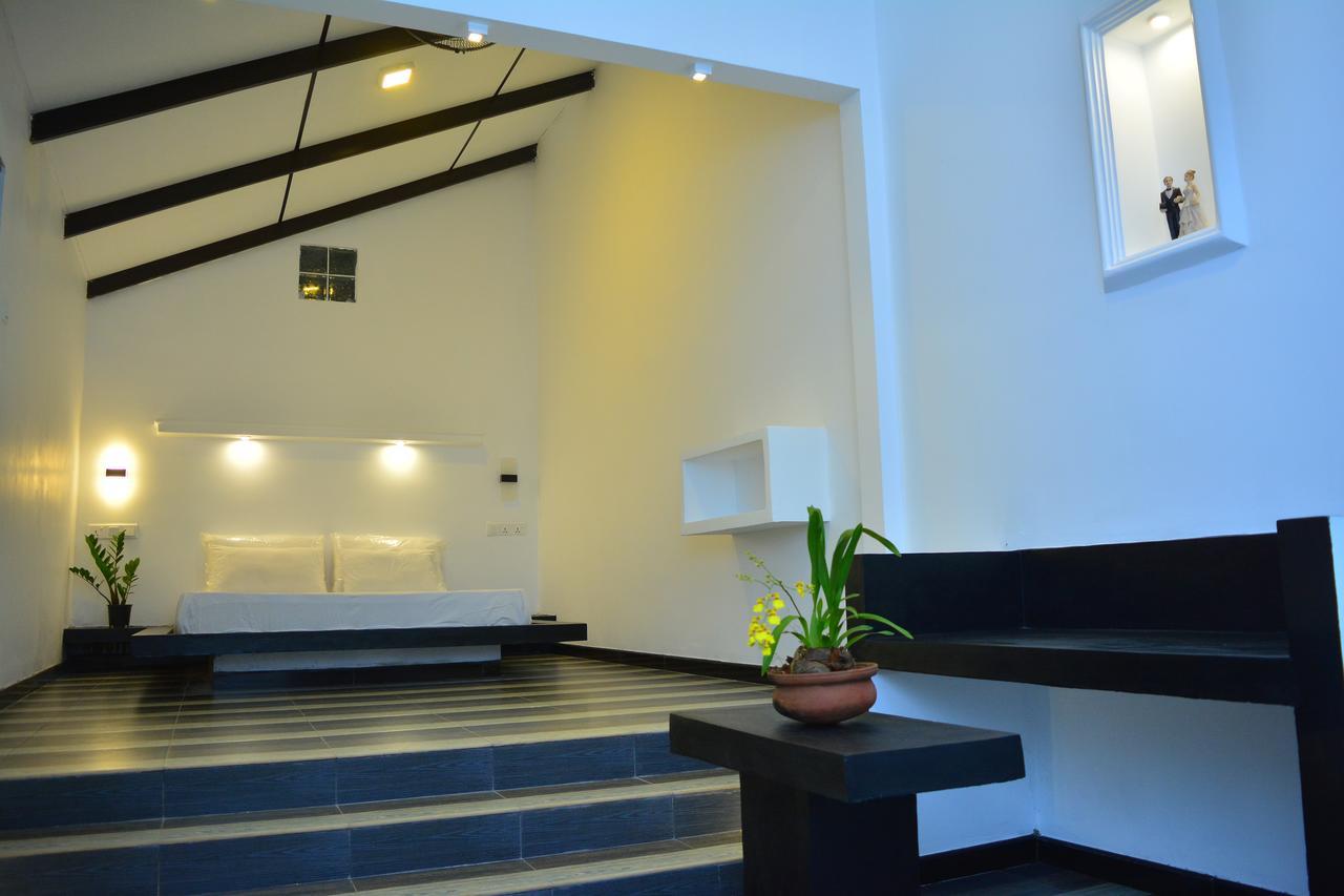 Midigama Holiday Inn Exterior foto